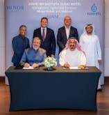 Nakheel Minor agreement signing pix