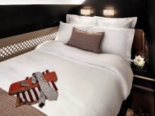 Bedroom in The Residence onboard Etihad Airways' A380 (468x640)